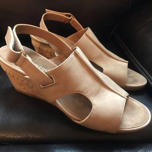 Aerosoles sandals: like new! Worn once